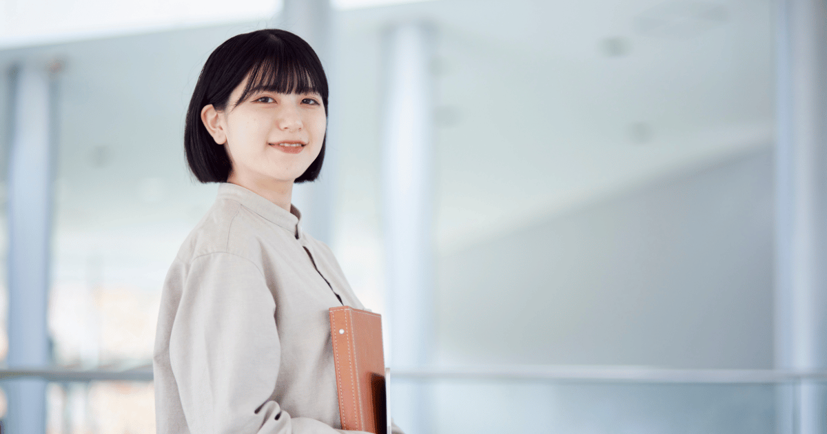 保育士から転職エージェントを利用してマルチキャリアの道に進んだ女性の転職体験談のアイキャッチ画像